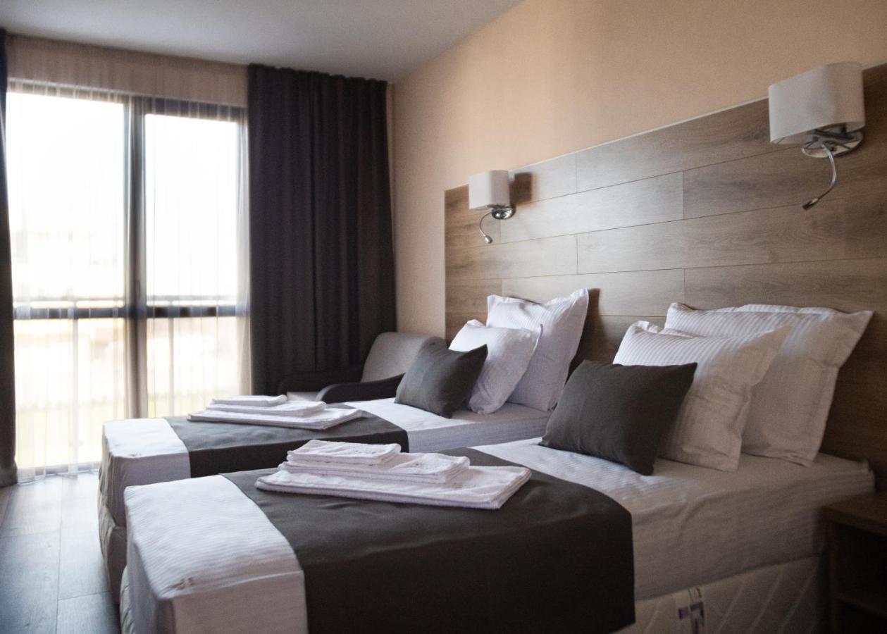 Hotel Vanilla, Varna - Free Parking Ngoại thất bức ảnh