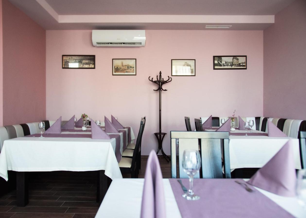 Hotel Vanilla, Varna - Free Parking Ngoại thất bức ảnh