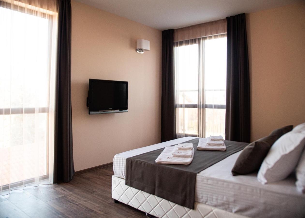 Hotel Vanilla, Varna - Free Parking Ngoại thất bức ảnh