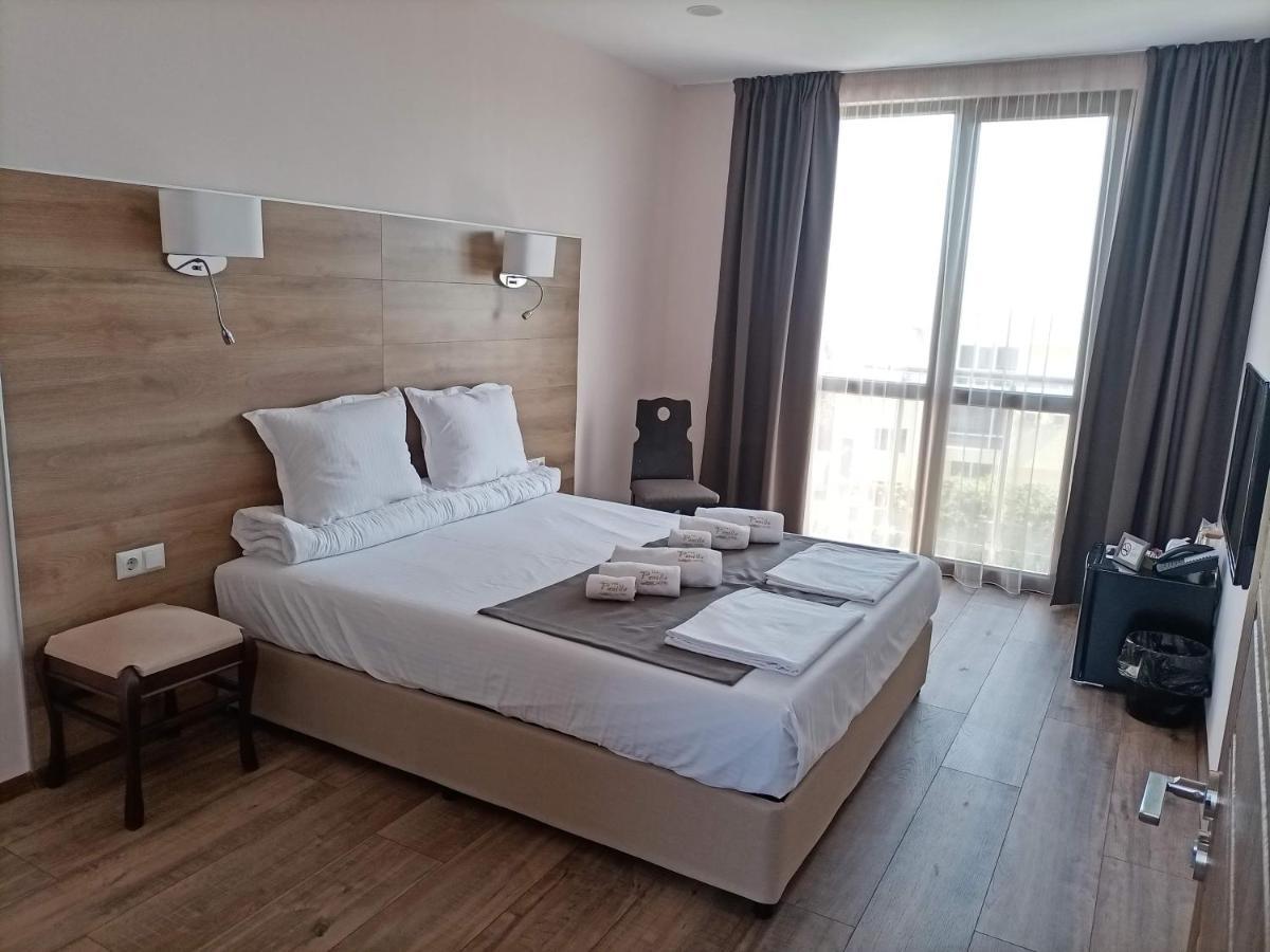Hotel Vanilla, Varna - Free Parking Ngoại thất bức ảnh
